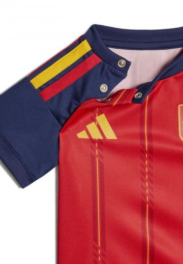 Спортивные шорты