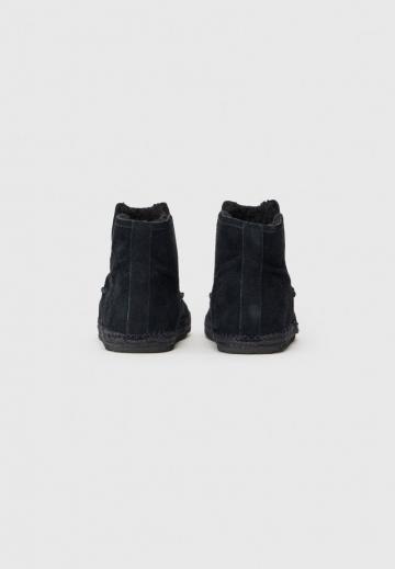 Зимние ботинки