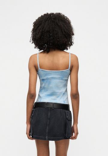 Топ на бретельках