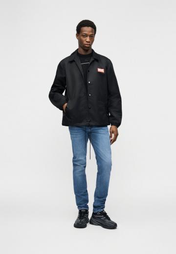 Узкие джинсы