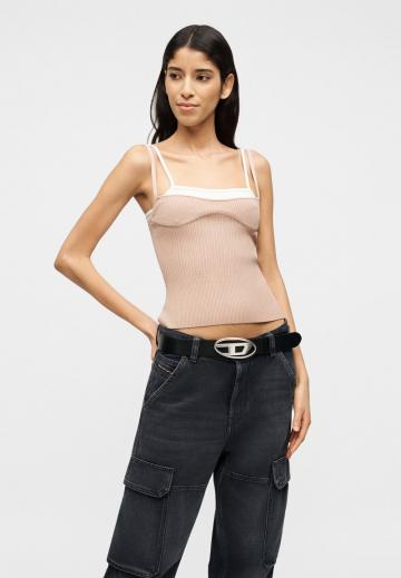 Топ на бретельках