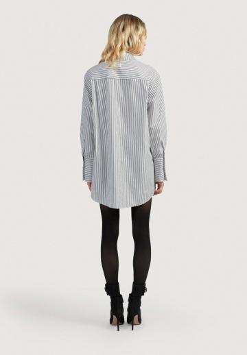 Длинная блузка