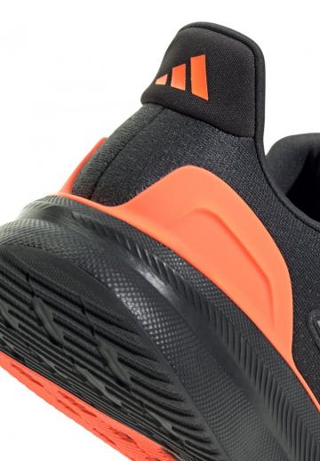 Беговые кроссовки