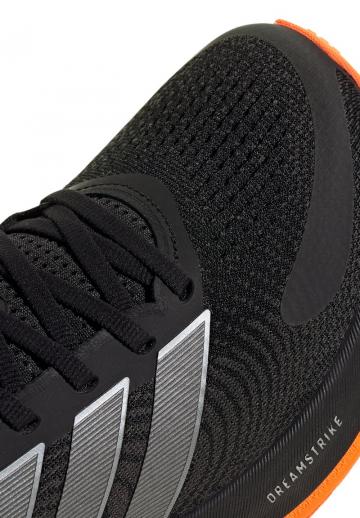 Тренировочные кроссовки