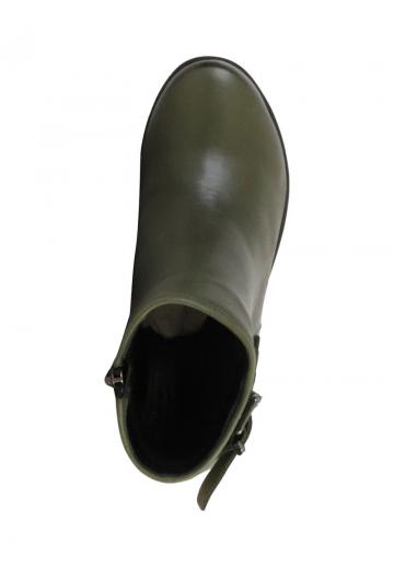 Сапожки на танкетке