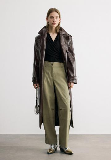 Прямые брюки