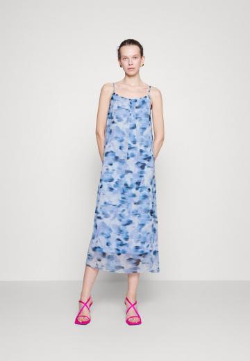 Летнее платье