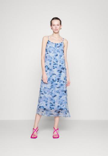 Летнее платье