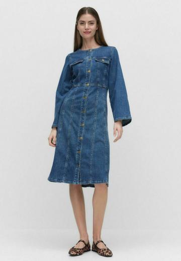 Джинсовый комбинезон