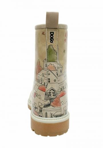 Ботинки на шнуровке