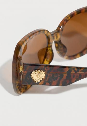 Солнечные очки