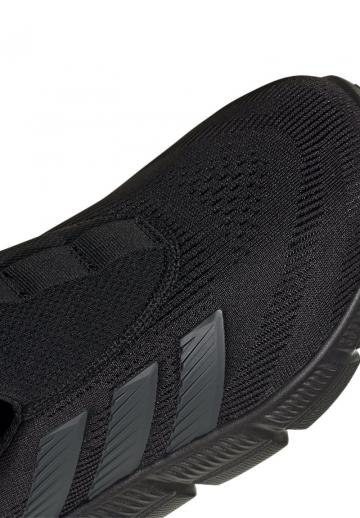 Тренировочные кроссовки