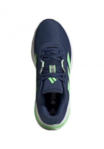 Походные кроссовки