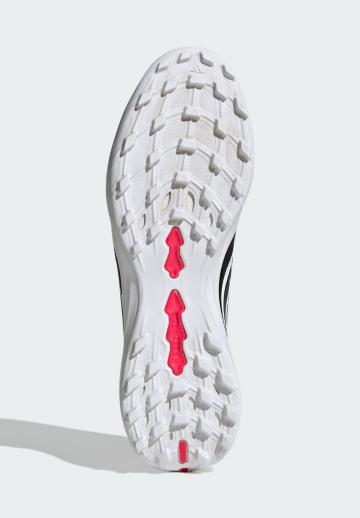 Футбольные бутсы