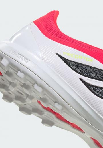 Футбольные бутсы