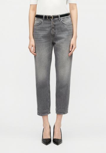 Короткие джинсы