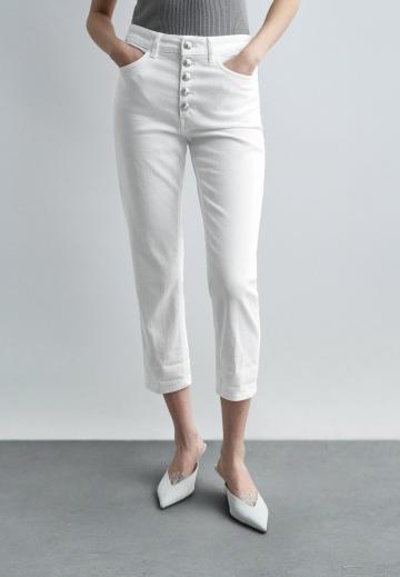 Короткие джинсы