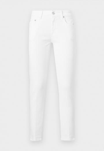 Короткие джинсы