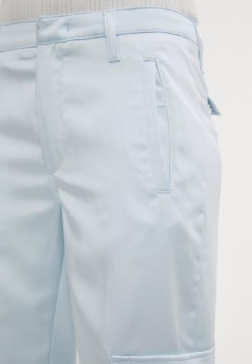 Брюки с накладными карманами