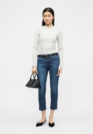 Короткие джинсы