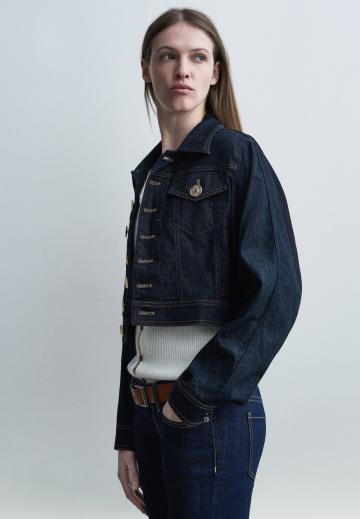 Короткая куртка