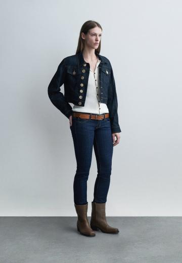 Короткая куртка