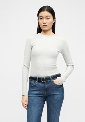 Короткие джинсы