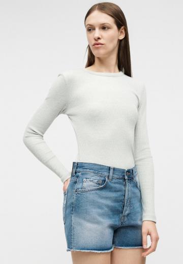 Джинсовые шорты