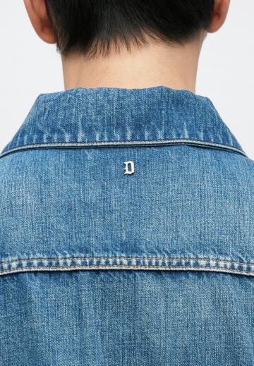 Джинсовая куртка