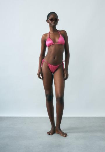 Треугольное бикини