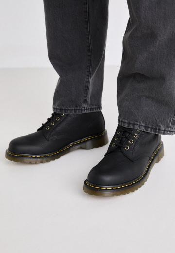 Ботинки на шнуровке