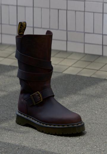 Зимние ботинки