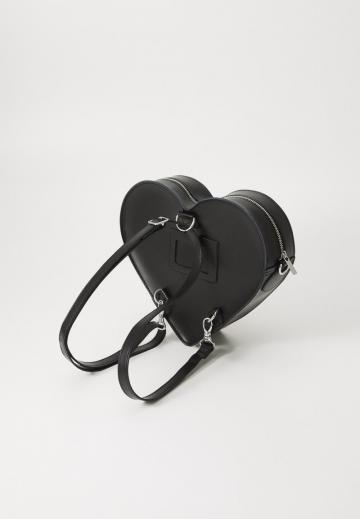 Кожаный рюкзак