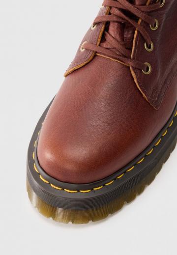 Ботинки на шнуровке