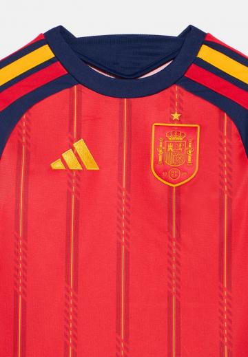 Спортивные шорты