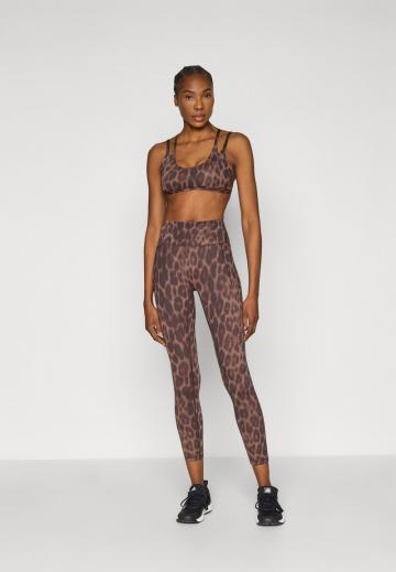 Спортивный бюстгальтер