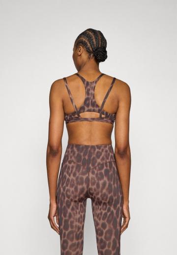 Спортивный бюстгальтер