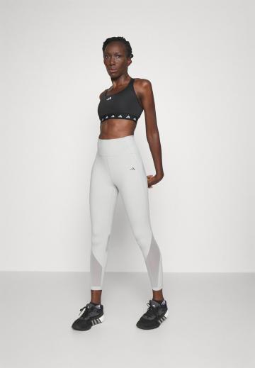 Спортивный бюстгальтер