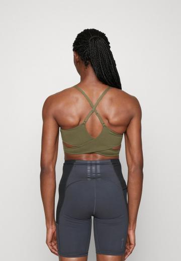 Бюстгальтер без косточек