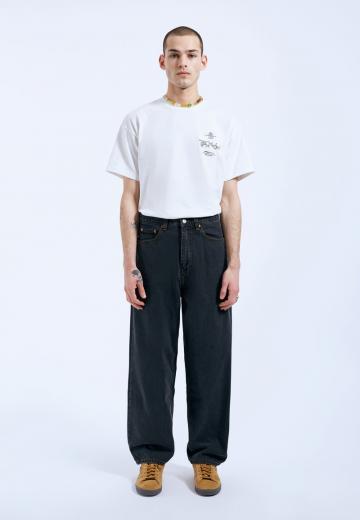 Прямые джинсы