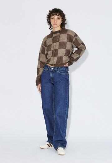 Прямые джинсы