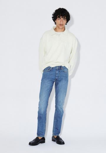 Узкие джинсы