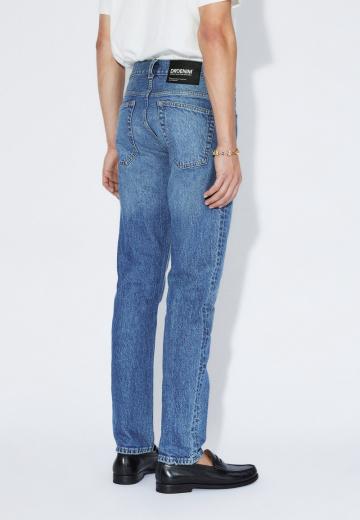 Узкие джинсы