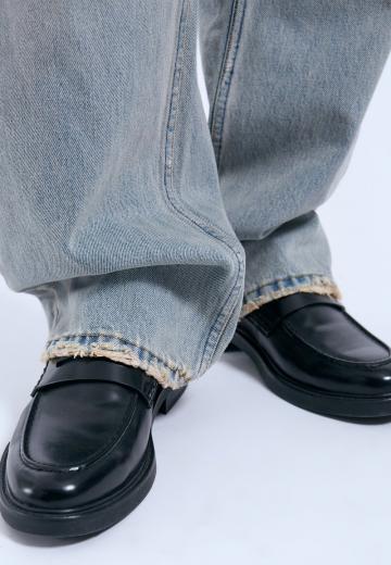 Прямые джинсы