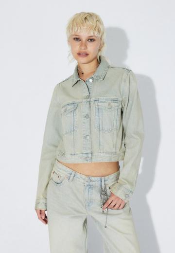 Короткая куртка