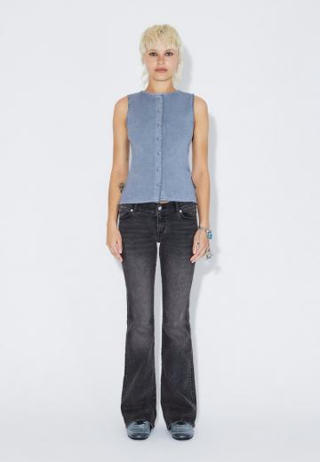 Джинсовая жилетка