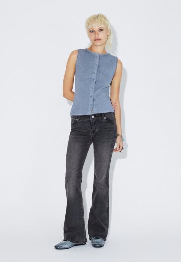 Джинсовая жилетка