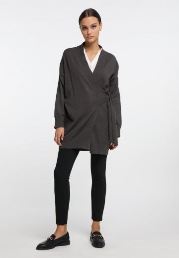 Длинный жилет