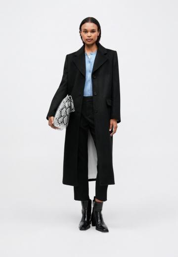 Шерстяное пальто