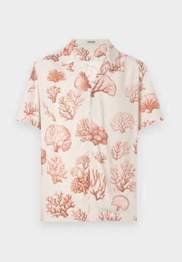 Рубашка с коротким рукавом